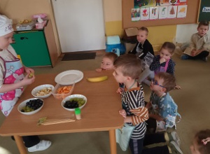 Owocowe , zdrowe szaszłyki.