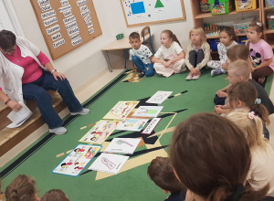 "Jabłcusie" dbają o zdrowe uśmiechy