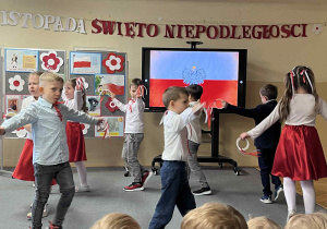 Taniec ze wstążkami