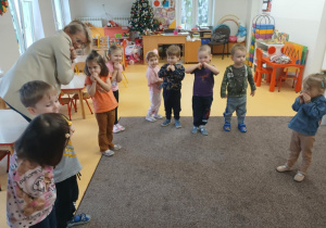 Dzieci pokazują strach