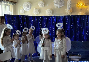 Aniołki mówią wierszyki