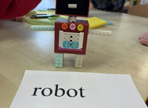 Robotyczna przygoda z literką "R"