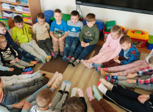 Dzień Kolorowej Skarpetki w grupie "Wiewiórki"