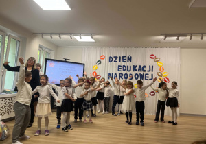 Dzieci wystepują