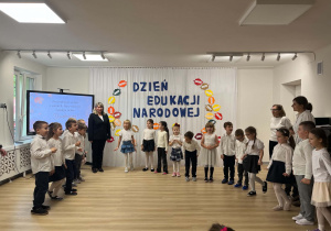 Dzieci wystepują