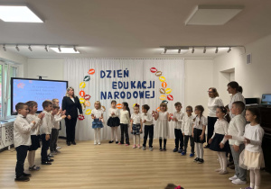 Dzieci wystepują