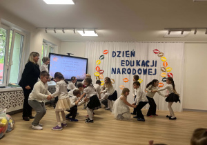 Dzieci wystepują
